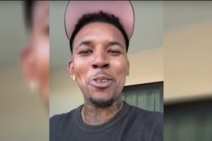 😆尼克-杨：阿里纳斯不用担心你的播客 现在它变成我的播客了