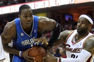 霍华德：退役后曾想过每天睡觉 入选名人堂后发现生活的美好