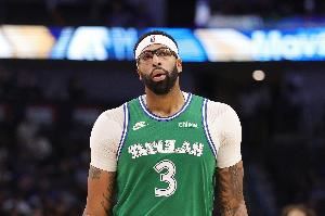 TA记者：哈里森曾得到老板批准 打造以戴维斯为核心的防守强队